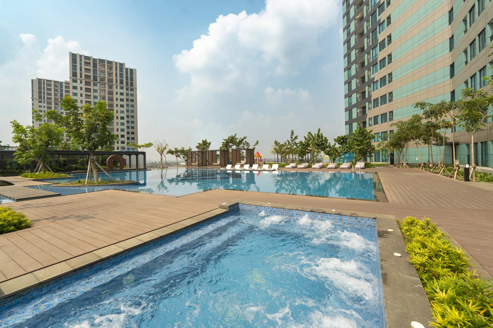 Sky Pool Altuera Tower Southgate Residence Jakarta Selatan